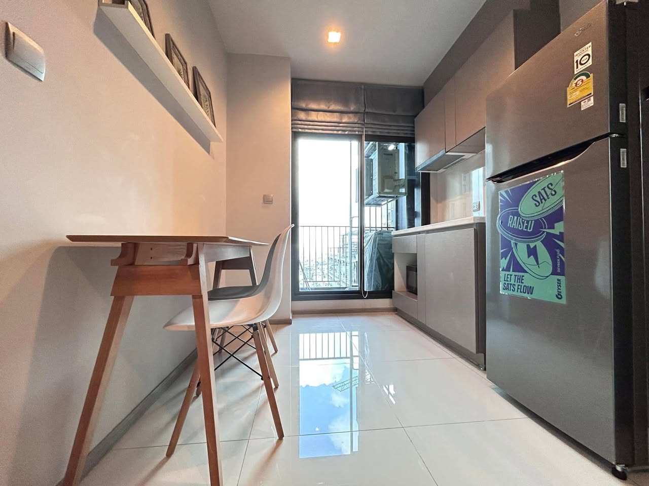 Life Asoke Rama 9