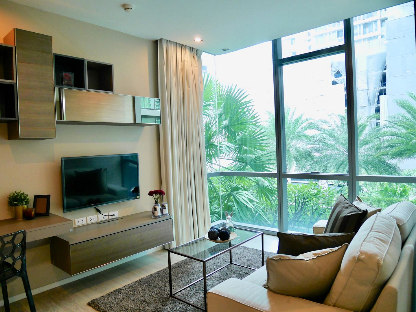 The Room Sukhumvit 21