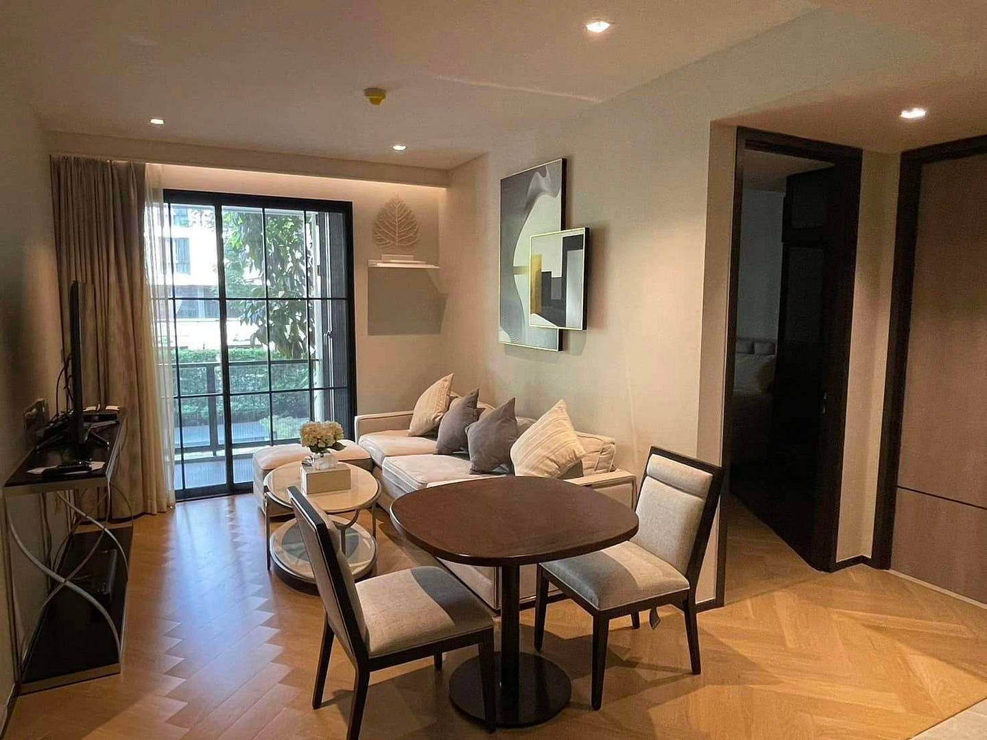 The Reserve Sukhumvit 61 Condo 2 Bedroom