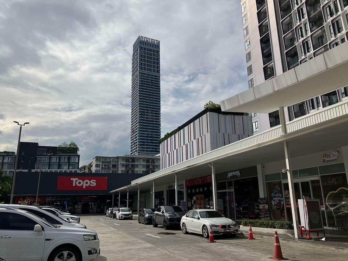 The Clover Thonglor Residence