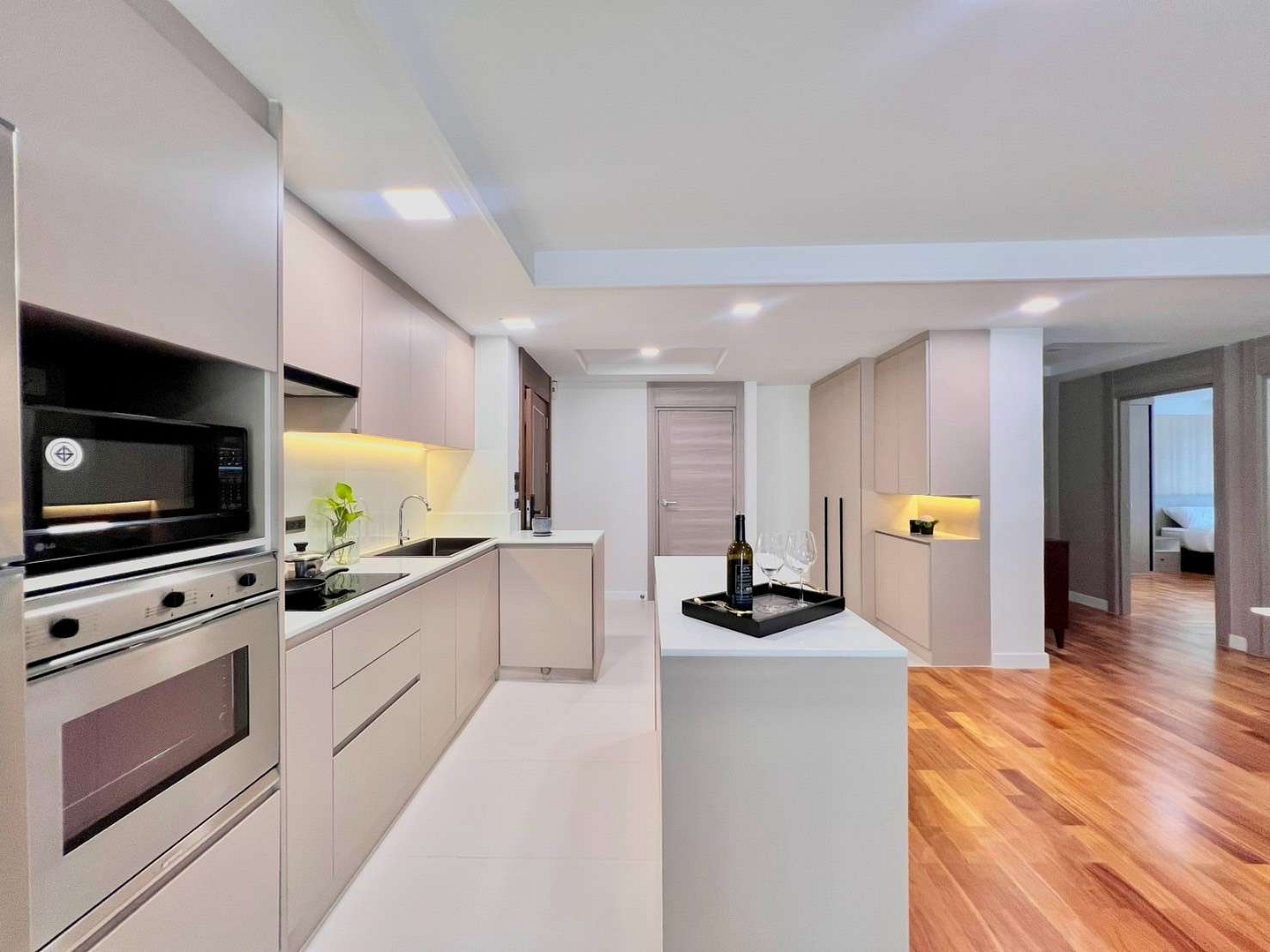 Luxury Service Apartment (Sukhumvit34)