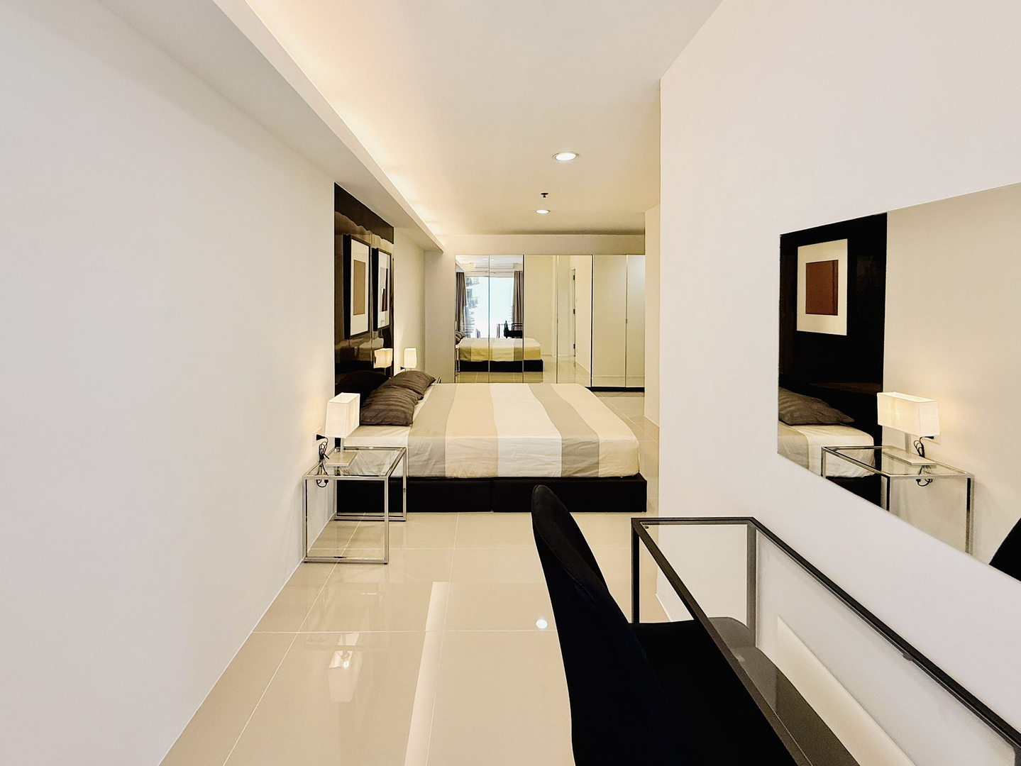 Waterford Diamond Tower, Sukhumvit 30/1