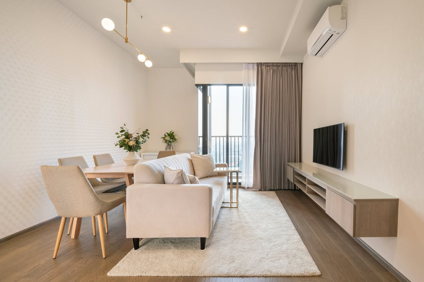 Park​ Origin​ Phaya Thai