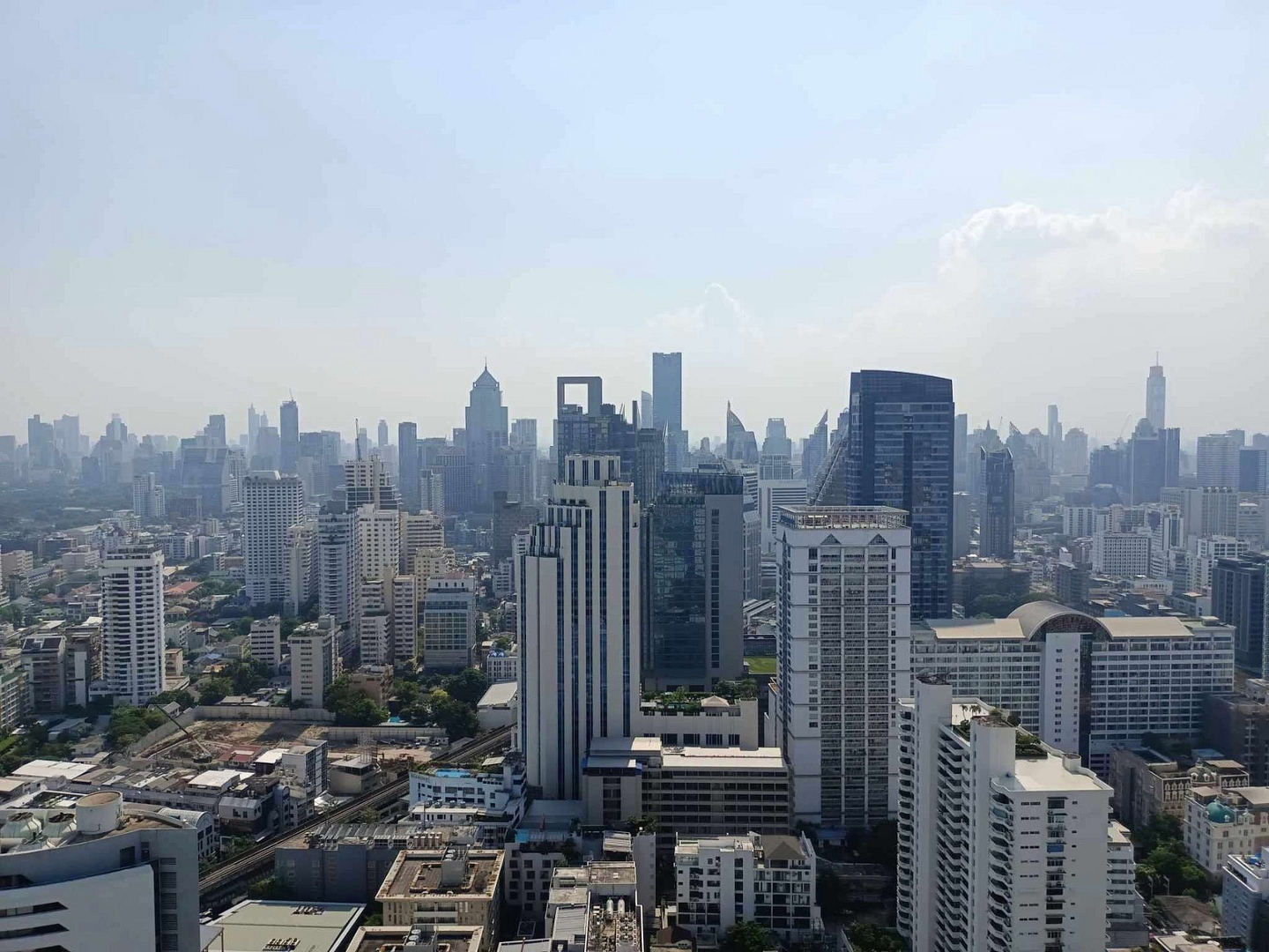Ashton Asoke High Floor 1 Bedroom Unit for Rent