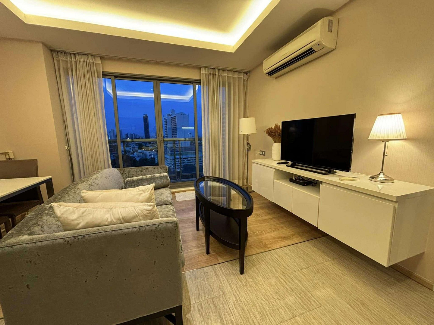 H Sukhumvit 43 Condo 1 Bedroom Unit for Rent/Sale