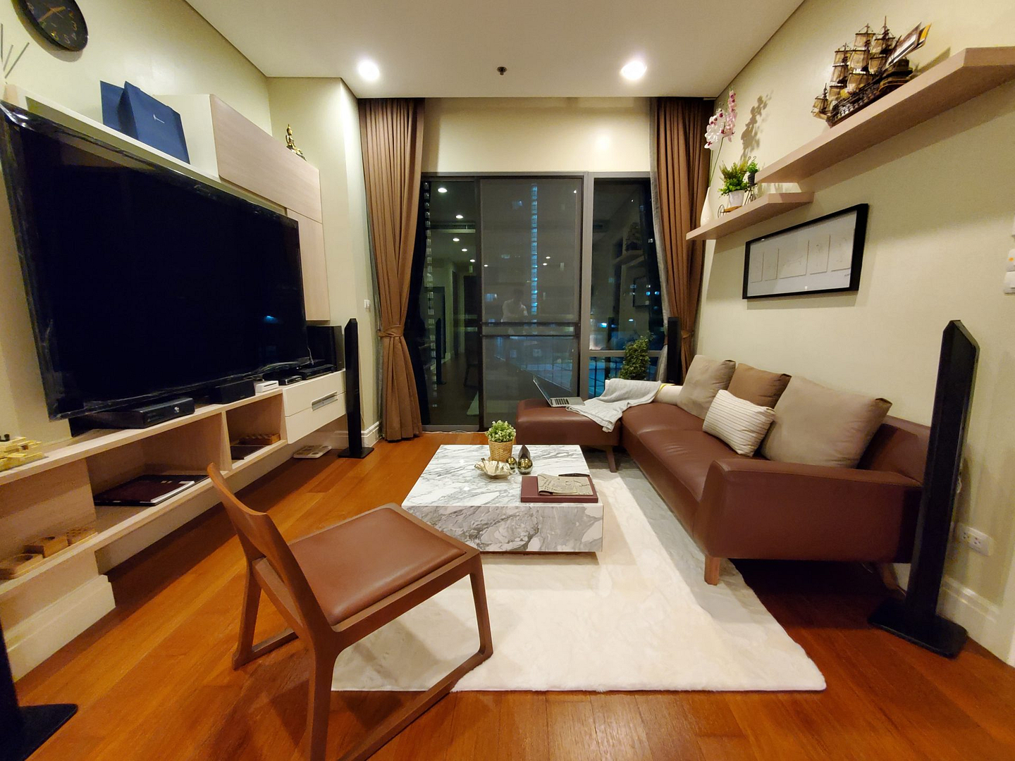 Bright Sukhumvit 24