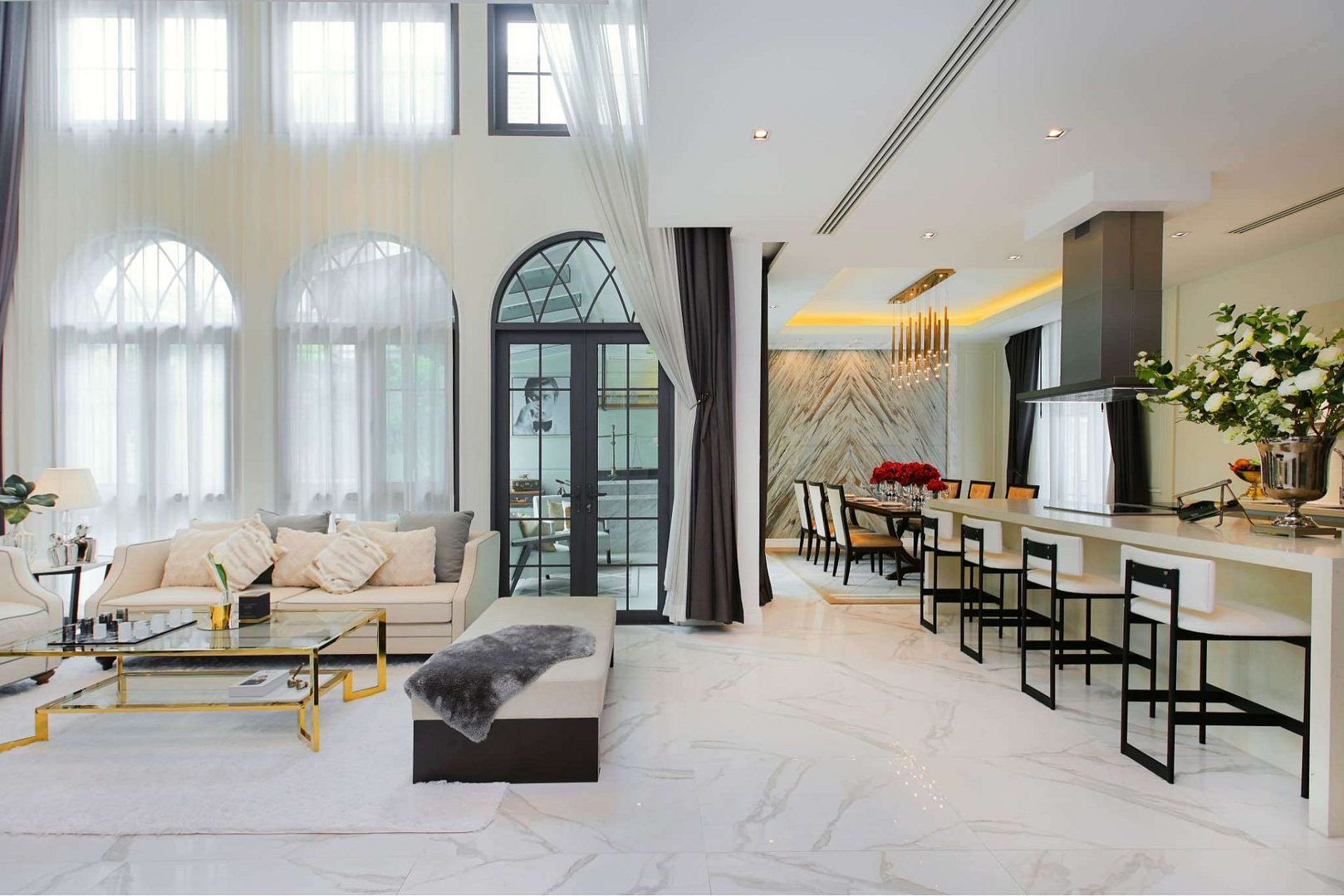 Luxurious house in Ekkamai 22