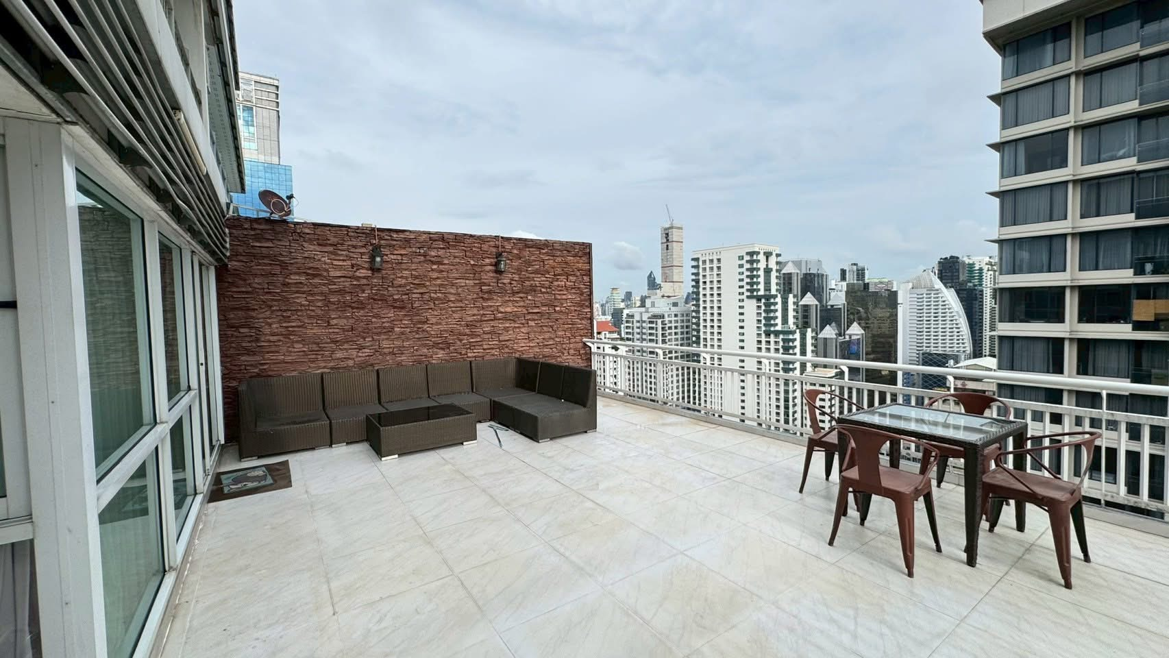 Grand Park View Asoke