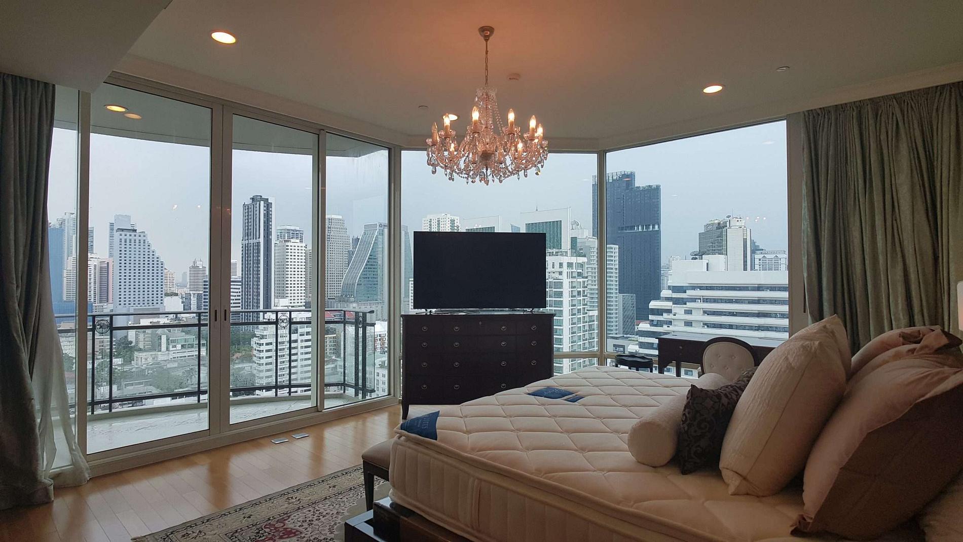 Royce Private Residences