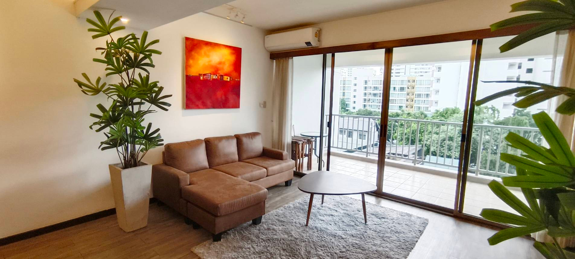 Baan Prida, Sukhumvit Soi 8