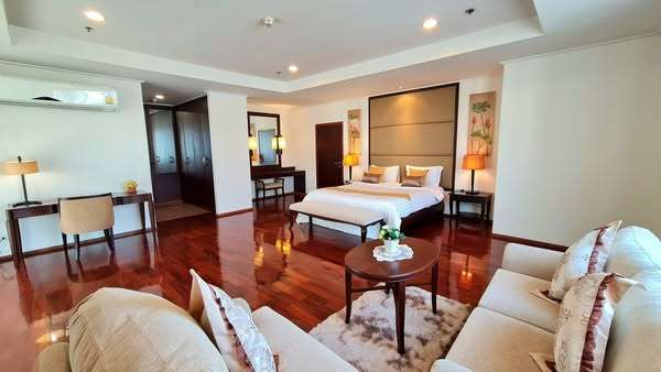 Luxury Apartment  Sukhumvit Soi 39.