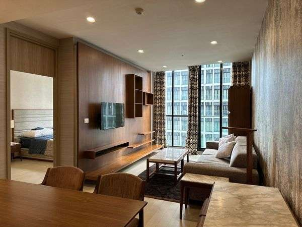 Noble Ploenchit Condominium
