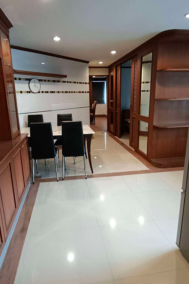 Beverly Tower – Sukhumvit 13 soi 1-1