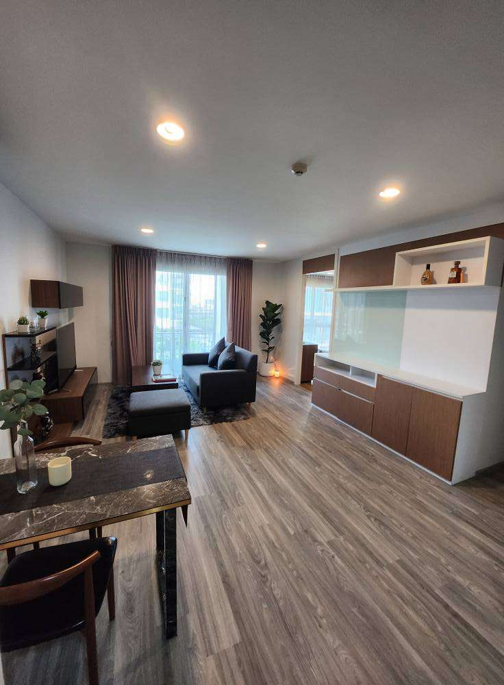 Whizdom the Exclusive