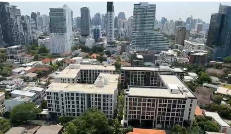 Rhythm Ekkamai Estate