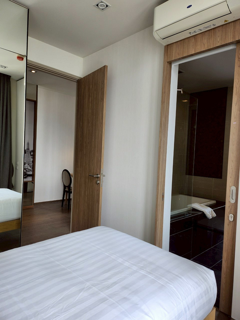 Park Origin Phrom Phong