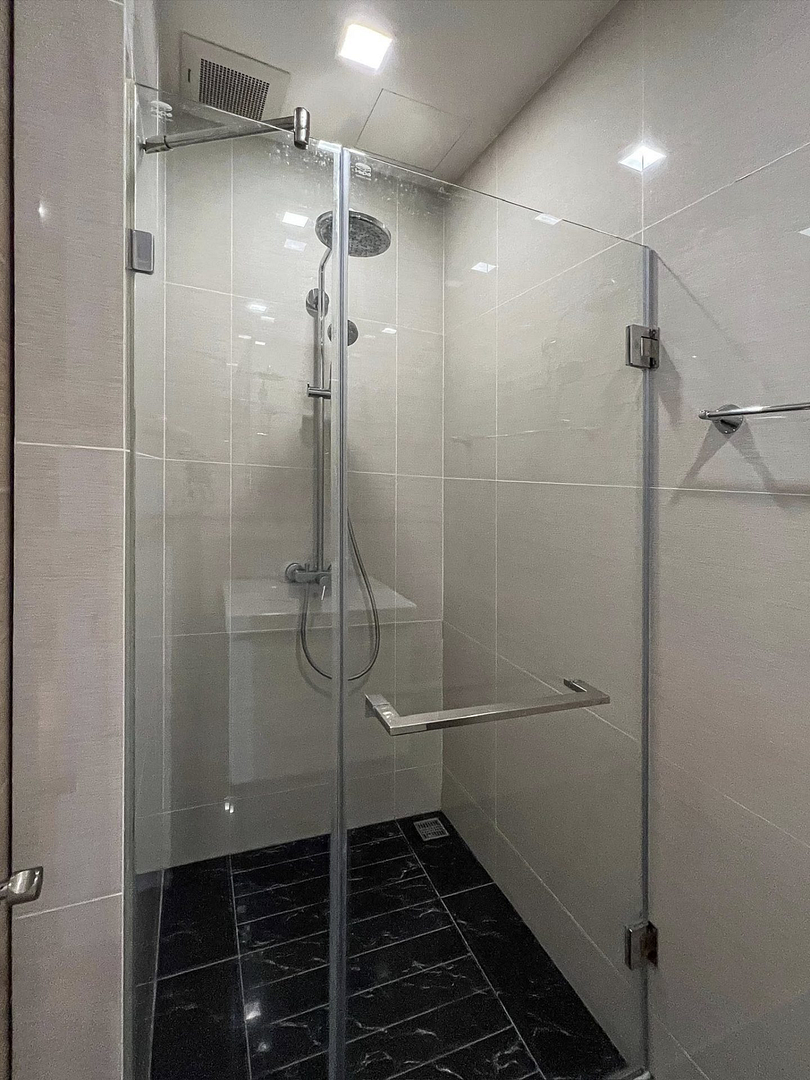 PARK 24 (Park Origin Phrom Phong)