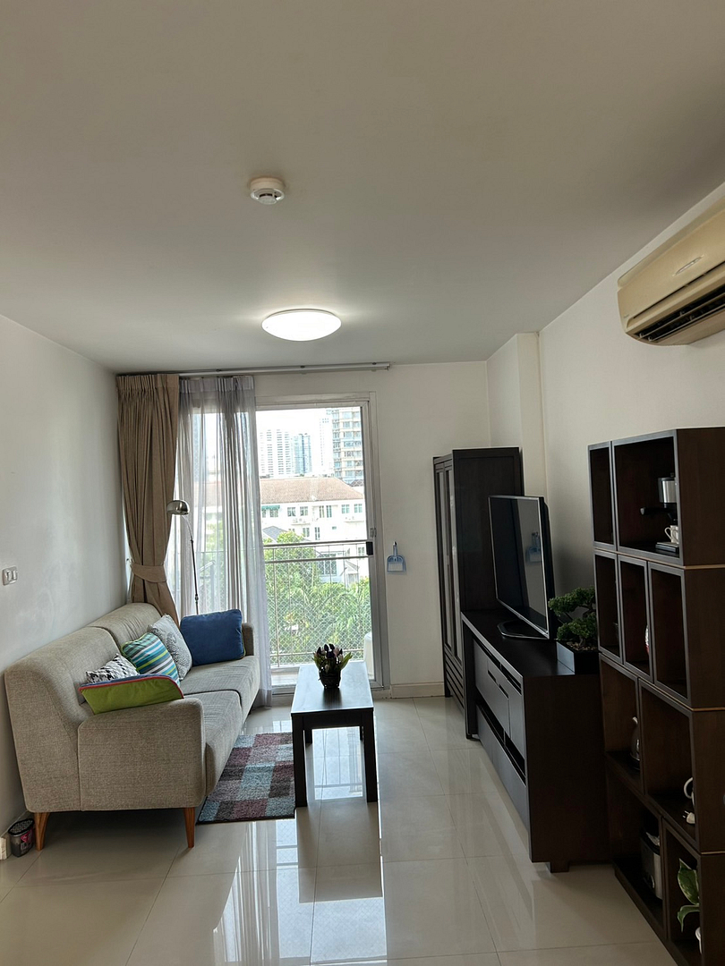 The Clover Thonglor Residence