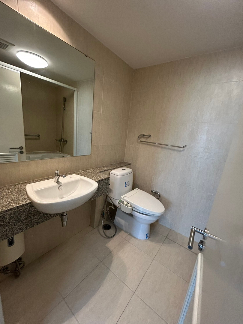 The Clover Thonglor Residence