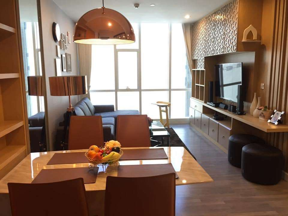 The Room Sathorn – TanonPun