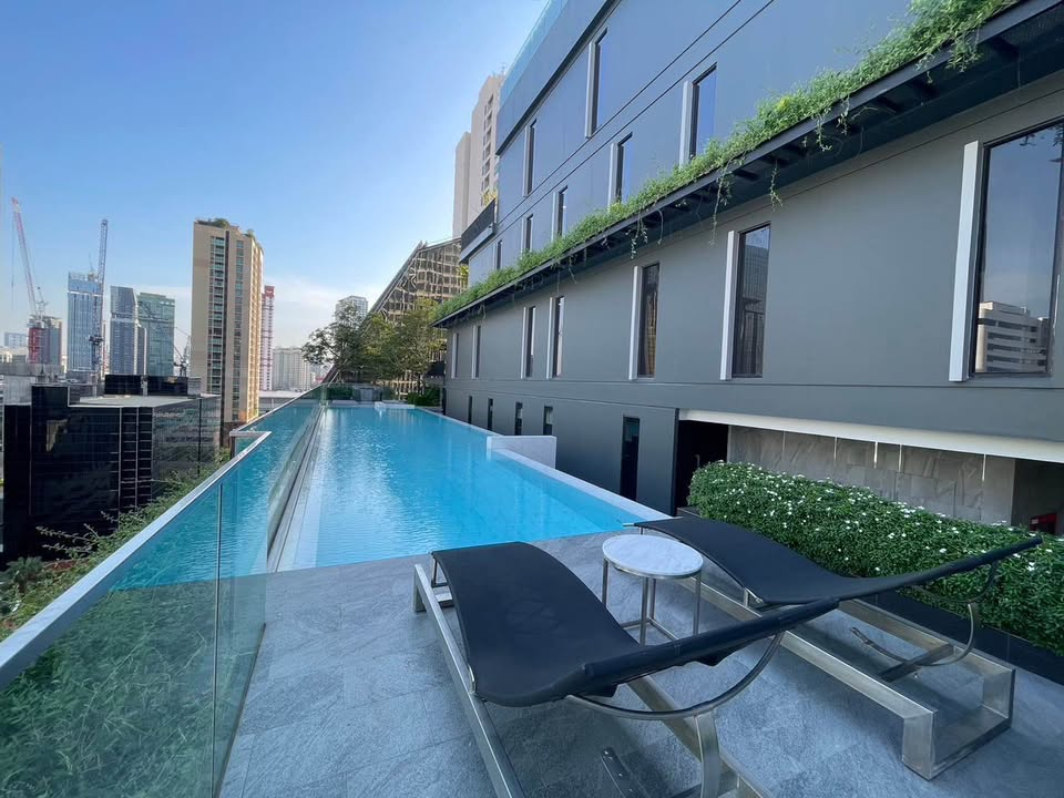 Park​ Origin​ Phaya Thai